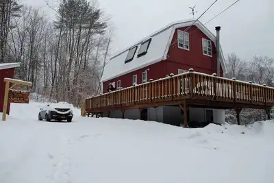 Image de Cozy 5-bedroom barn style home in Jamaica, with a sauna.