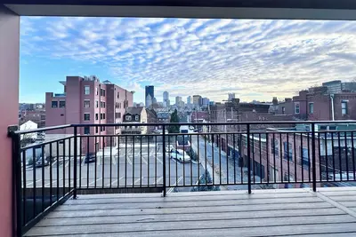 Image de Luxury Private Boutique Hotel with CityView, Hot Tub, Free Parking