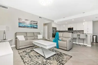 Image de Modern Brand New Luxury Condo in Wellen Park Golf & Country Club