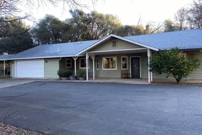 Image de Serene, quiet, 3-br\/2-ba house in Shingle Springs w\/ WiFi behind security gates