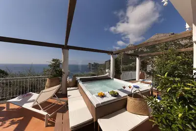 Image de My Rental Homes - Villa Avion with Jacuzzi hot tub and a wonderful sea view