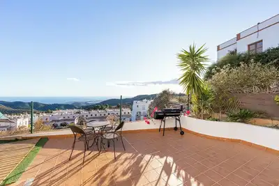 Image de Maison de vacances 'El Mirador Del Berenjenal' avec vue montagne, Wi-Fi et climatisation
