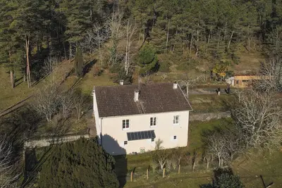 Image de Maison Chaleureuse 6 Pers – Jardin, Cheminée et Proximité de Brantôme et Sites Historiques