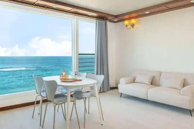 Image de Goseong Beach Jin Spa Pension