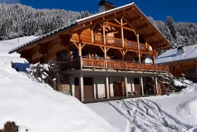 Image de Chalet 'Bernard' avec vue sur les montagnes, terrasse privée et Wi-Fi