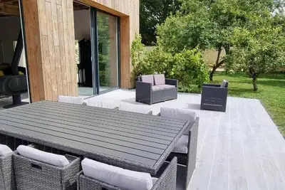 Image de Gîte de charme avec piscine pour un séjour convivial et relaxant!