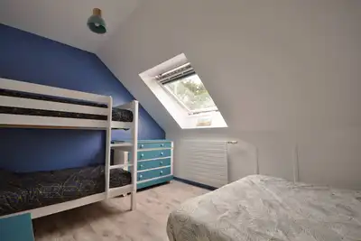 Image de Maison rénovée située à 5 min de la plage et aire de jeux, proche des commerces