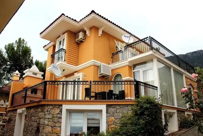 Lumar Homes - Artemissia