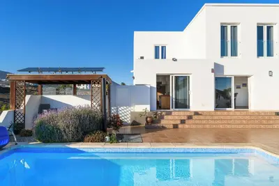 Image de Villa Molinero- 4 bedrooms and pool