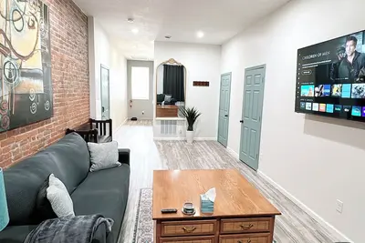 Image de 115#303 / Vintage Meets Modern: Contemporary Loft