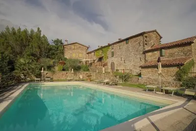 Image de Mountain paradise for nature lovers with marine swimming pool, pets allowed.