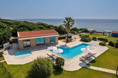 Villa Ismini Periyali