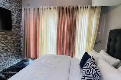 Beautiful studio apartment with WiFi, Ac in welcoming Harare