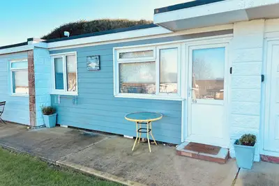 Image de 2 Bedroom Chalet Sb88, Sandown Bay, Isle of Wight, Dog Friendly, Free WiFi