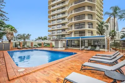 Image de Break Free Beachfront Resort in Heart of Surfers