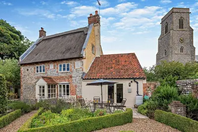 Image de Thatch Cottage - Trois Chambres Maison, Couchages 6