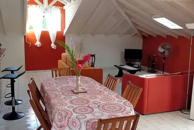 Image de Haut de Villa La Fleur De Canne
