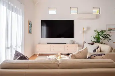 Image de Coastal luxe with everything you need in walking distance