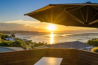 Sea Views and Sunsets in Nelson