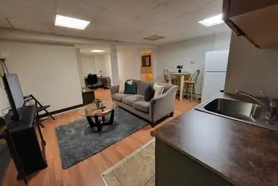 Image de Charming 1-bedroom apartment in cool Troy with WiFi, Ac