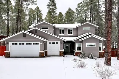 Image de Spacious Flagstaff Luxury Dtown, Nau & Snowball