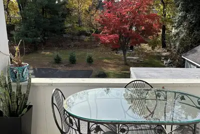 Image de Charming 2-bedroom apartment with WiFi, Ac in tranquil Morristown\n