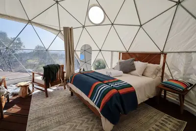 Image de Cozy Dome Hideaway with Sweeping Sunrise View