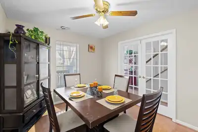 Image de Charming house 5 minutes away from Carowinds Amspark & 20 minutes to downtown