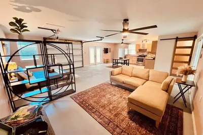 Image de Cozy New Villa + Pet Friendly