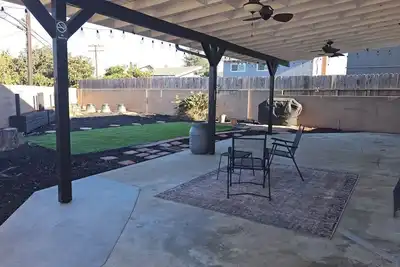 Image de 4b 2b Home in Carson Near Harbor Ucla Hospital