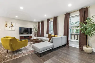 Image de Centrally Located Marietta Home w/ Chef's Kitchen. Pet Friendly!