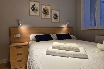 Image de 1a143 Amplio apartamento junto a la playa con masc