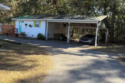 Image de Divine Springs retreatwith WiFi, Ac, horses welcome, gym, hot tub, & pool.