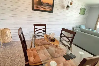 Image de Corydon Haven: Spacious Urban Retreat