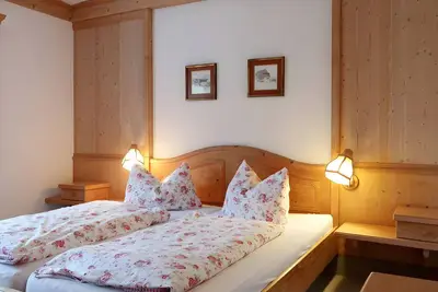 Image de Appartement \"Enzian\" avec vue sur les montagnes, terrasse privée et Wi-Fi