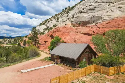 Image de Cabin Nestled in the Cliffs w/Resort Amenities