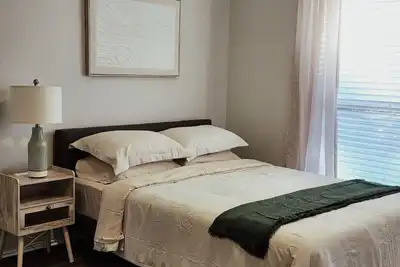 Image de 4 Bedroom Rambler W/Game Room