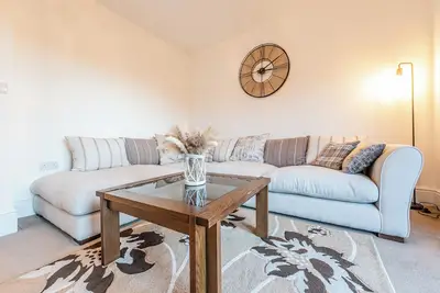 Image de Modern 4 bed house with free parking perfect for families and contractors