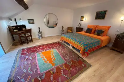 Image de Aux couleurs de Commarin appartement 2 chambres  avec cuisine.