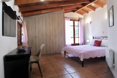 Image de A 3-bedroom villa with WiFi and Ac in welcoming Lefkada with beautiful gardens
