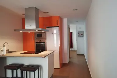 Image de Apartment very central, pedestrian street, few meters from the sea.