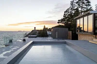 Image de Tranquil Oceanfront Escape near Stockholm