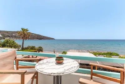 Image de Studio 'Suite 7' avec vue sur la mer, Wi-Fi et climatisation