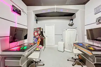 Image de Private Villa w/ Pool | Game Room & Club Access