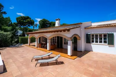 Image de Maison de vacances 'Aladern' avec vue sur la mer, terrasse privée et Wi-Fi