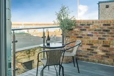 Image de Estuary Point - relax from first floor balcony