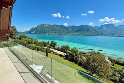 Image de Duplex moderne à 100 mètres du lac & de la piste cyclable - Vue exceptionnelle