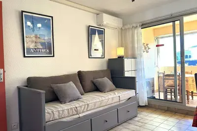 Image de Appartement calme avec climatisation, terrasse et parking au Lavandou