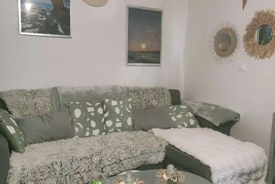 Image de Studio cabine climatisé avec wifi, piscine et parking à Coudalère