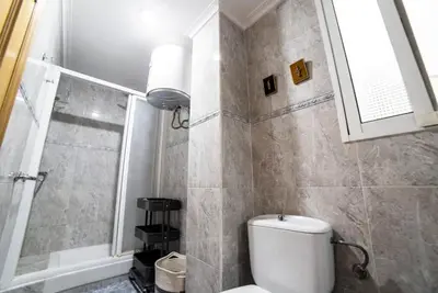 Image de Charming 2-bedroom apartment with WiFi, Ac in enchanting València